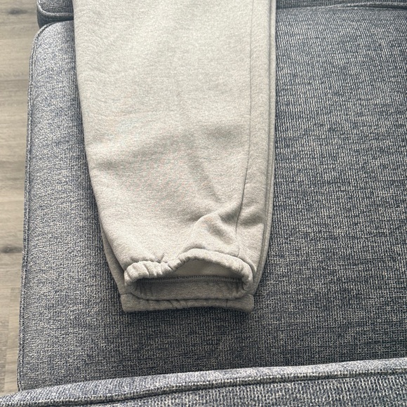 Jordan Gray Sweatpants - Picture 6 of 8
